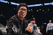 Ronaldinho Gaúcho apresenta álbum "Bruxaria 051", misturando funk, rap e trap