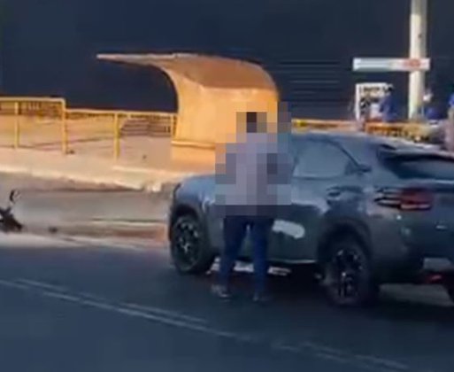 Mulher fica ferida após moto colidir com carro na zona Leste de Teresina; veja o vídeo
