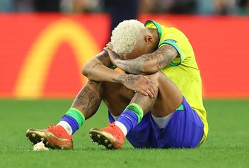 Neymar desfalca amistosos da Seleção e deve perder estreia da Copa