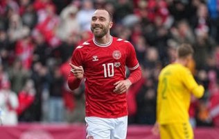‘Eriksen ficou inconsciente, mas recobrou sentidos rapidamente’, revela médico da Dinamarca
