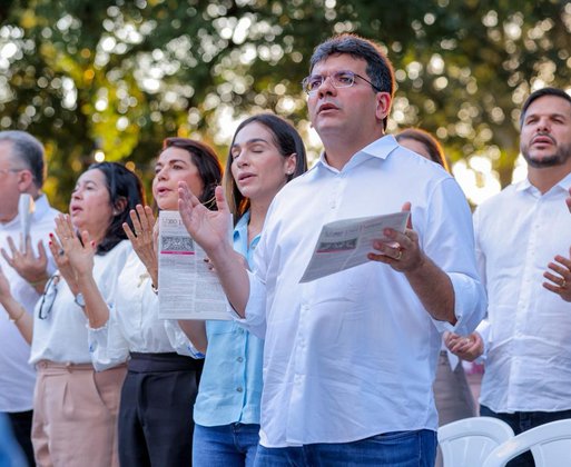 Rafael Fonteles destaca fé e valores cristãos durante missa de Corpus Christi e Marcha Para Jesus em Teresina
