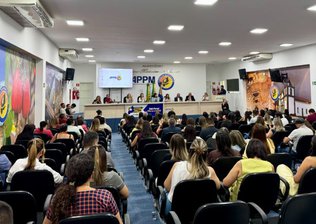 Seminário discute ampliação de políticas de inclusão para pessoas com deficiência no estado