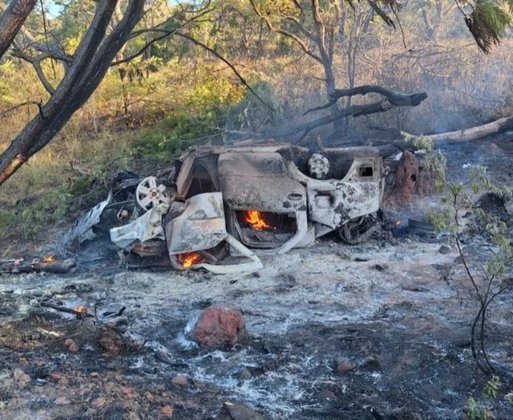 Adolescente de 16 anos morre após carro capotar e pegar fogo na BR-135