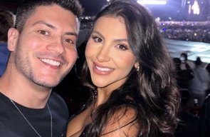 Arthur Aguiar e Jheny Santucci oficializam casamento em cerimônia no civil