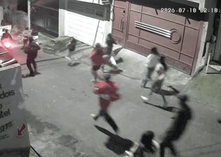Dispersão de baile funk em Osasco tem correria e tiros para o alto.