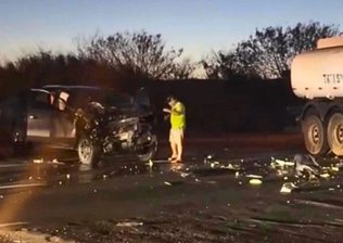 Família sofre acidente com carreta na região de Maringá; mulher morre e dois ficam em estado grave