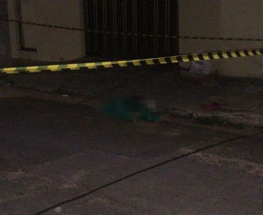 Homem é encontrado morto em via pública no Centro de Teresina