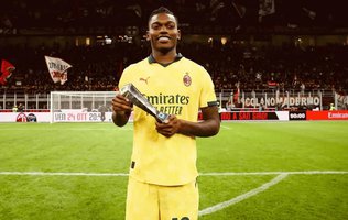 Rafael Leão elogia Corinthians e diz que jogaria no futebol brasileiro
