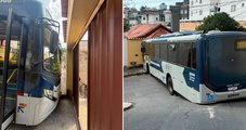 Ônibus fica com a traseira presa no asfalto e bloqueia moradores em BH por horas