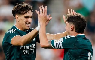 Pedido por Mourinho, Carlos Espí brilha no Real Madrid